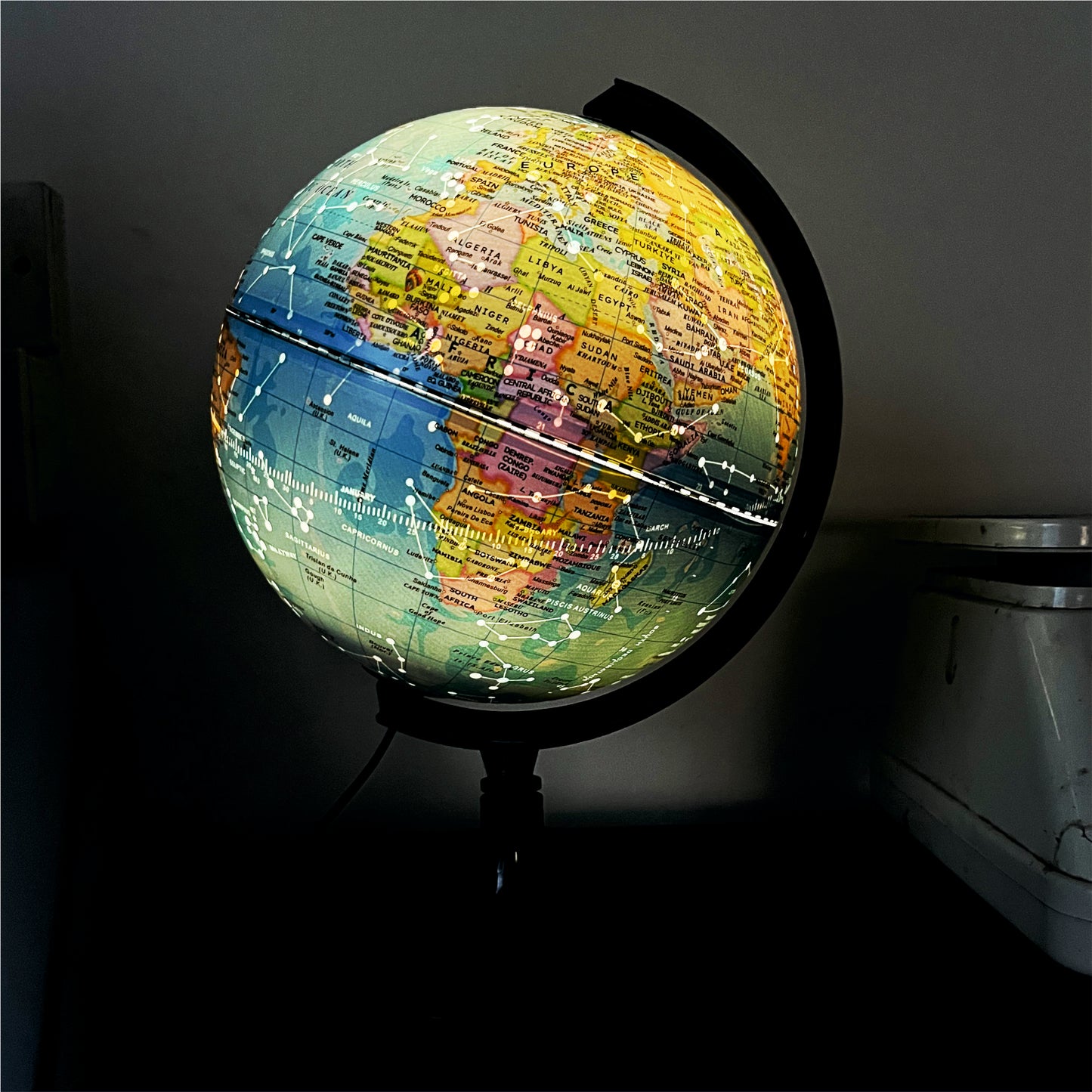 GLOBE DADDY Educational World Globe With Led Light for Home Décor, Office Décor, Gift Item.